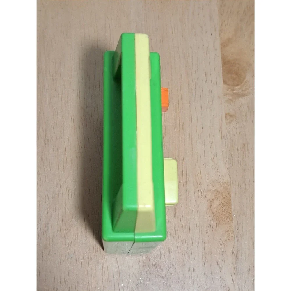 Vintage 1983 Fisher Price Toy Radio Wind Up Music Box Toyland #795 WORKS